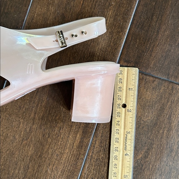 Sandals - Picture 6 of 6